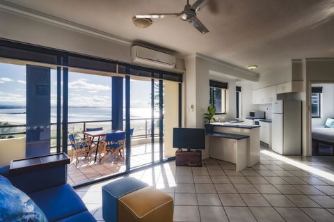 Komune Resort And Beach Club Greenmount Beach - SA Accommodation 31