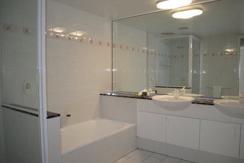 BeachView Apartments At Villa Paradiso - SA Accommodation 5