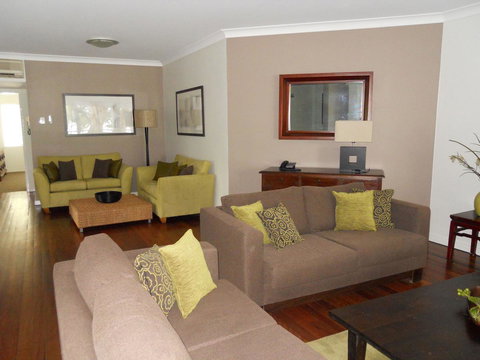 BeachView Apartments At Villa Paradiso - SA Accommodation 35