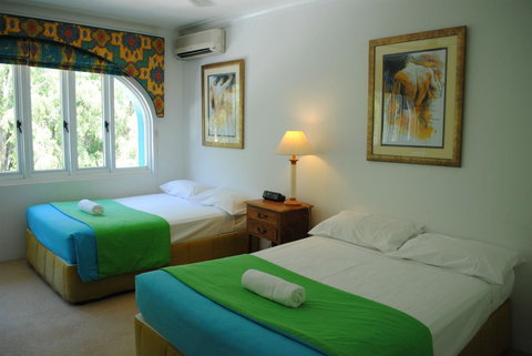 BeachView Apartments At Villa Paradiso - SA Accommodation 19