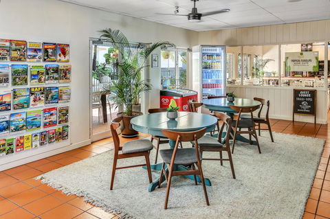 Coral Tree Inn - SA Accommodation 16