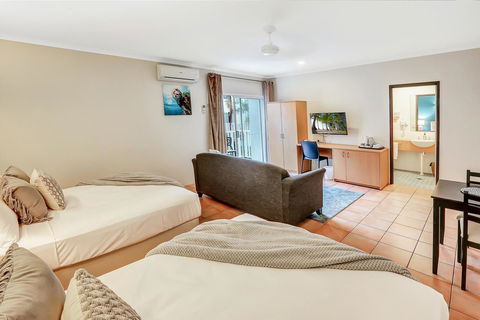 Coral Tree Inn - SA Accommodation 15