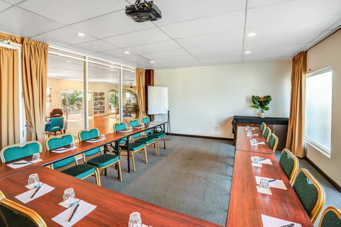 Coral Tree Inn - SA Accommodation 9