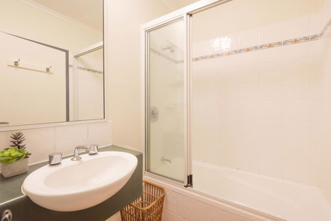 Coral Tree Inn - SA Accommodation 41