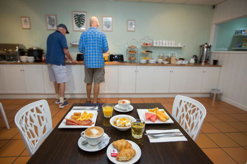 Coral Tree Inn - SA Accommodation 8