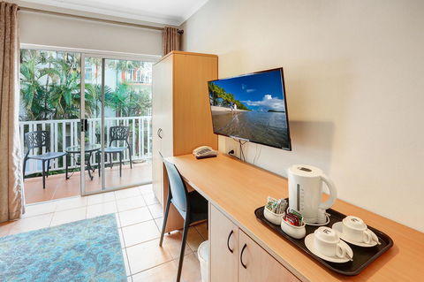 Coral Tree Inn - SA Accommodation 12