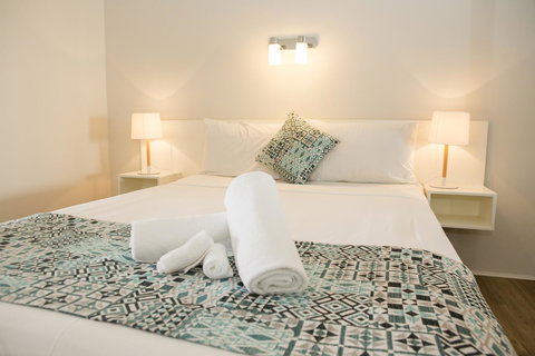 Amaroo At Trinity - SA Accommodation 10