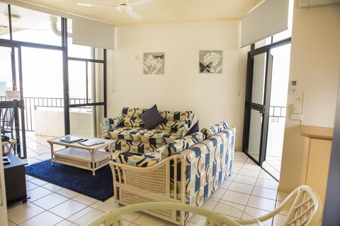 Amaroo At Trinity - SA Accommodation 37