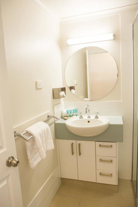 Amaroo At Trinity - SA Accommodation 14