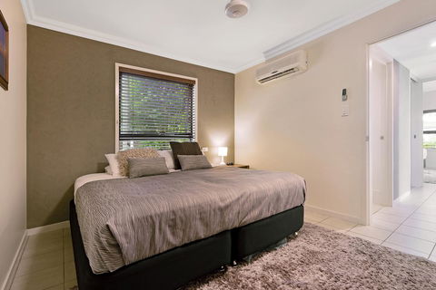 Oasis Apartments On Hamilton Island By HIHA - SA Accommodation 13