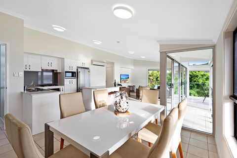 Oasis Apartments On Hamilton Island By HIHA - SA Accommodation 39