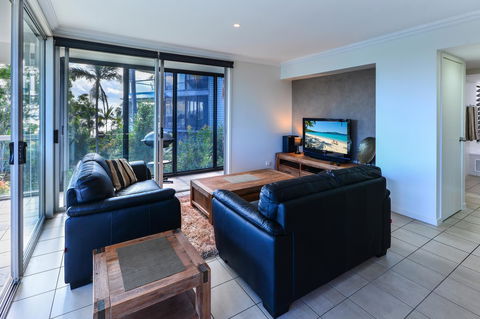 Oasis Apartments On Hamilton Island By HIHA - SA Accommodation 11