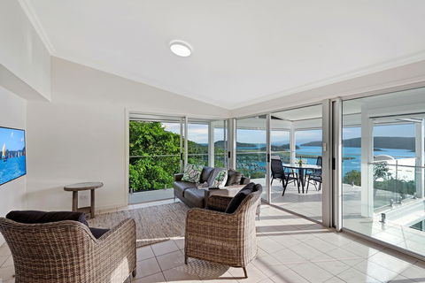 Oasis Apartments On Hamilton Island By HIHA - SA Accommodation 35