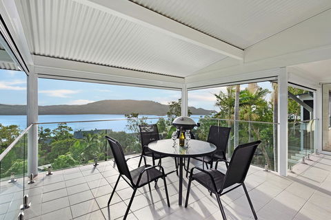 Oasis Apartments On Hamilton Island By HIHA - SA Accommodation 32