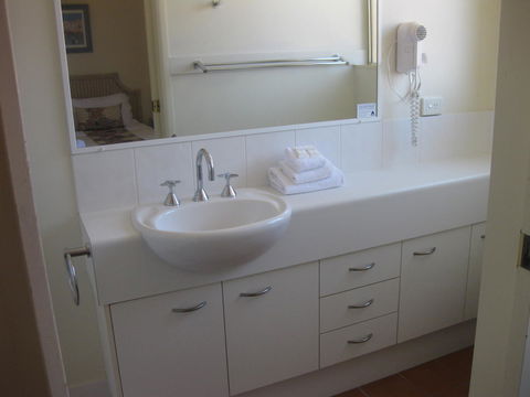 Coolum Beach Getaway Resort - SA Accommodation 26