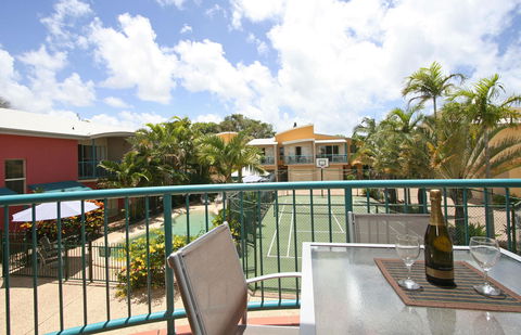 Coolum Beach Getaway Resort - SA Accommodation 18