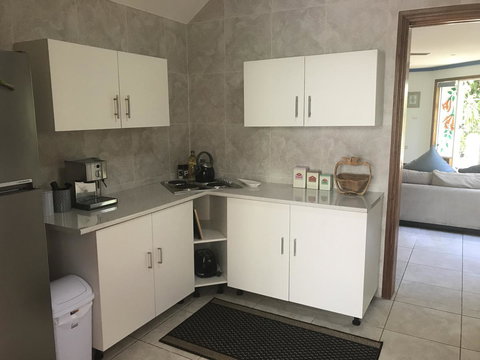 Taj On Byrnes - Private Luxury Apartment Mareeba - SA Accommodation 11