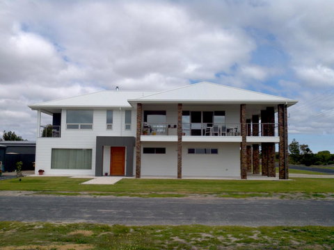 White Caps B&B Apartment - SA Accommodation 1