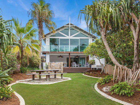 WHITE WASH ON SHE OAK - SA Accommodation 0