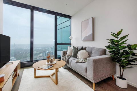 A Sky-high Metropolis Retreat Near The CBD - SA Accommodation 0