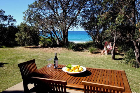 Absolute Beachfront Mollymook - SA Accommodation 0