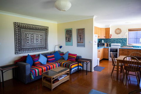 Absolute Beachfront Mollymook - SA Accommodation 1