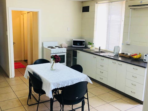 Accommodation @ Isa - SA Accommodation 3