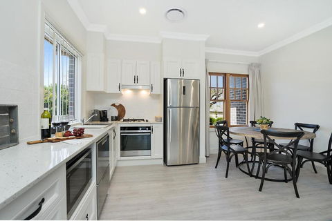 Accommodation Hunter - Adams Street Maitland - SA Accommodation 2