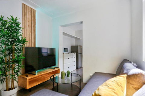 Affordable 2 Bedroom House Surry Hills 2 E-Bikes Included - SA Accommodation 1