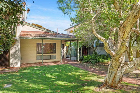 Applecross Village Gem 2BR - SA Accommodation 1