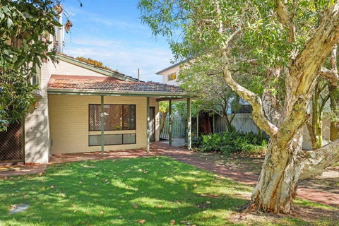 Applecross Village Gem 2BR - SA Accommodation 0