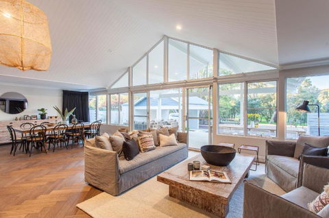 Aquila I Private Properties - SA Accommodation 1