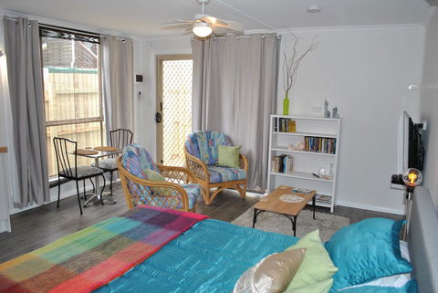 Driftwood Lodge - SA Accommodation 7