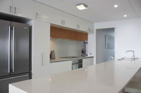 Private Seaview Apartment At Peninsula - Airlie Beach - SA Accommodation 2