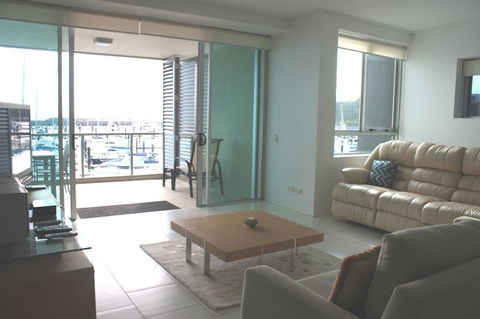 Private Seaview Apartment At Peninsula - Airlie Beach - SA Accommodation 9