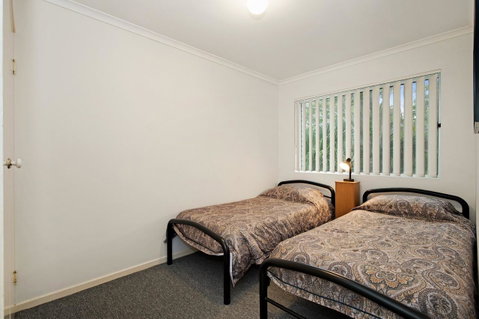 LISTEN TO THE SURF From Rickman Pde, Woorim - SA Accommodation 11