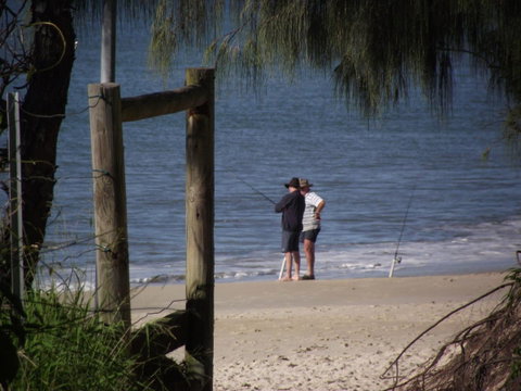 LISTEN TO THE SURF From Rickman Pde, Woorim - SA Accommodation 2