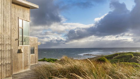 Porky Beach Retreat - King Island Escapes - SA Accommodation 24