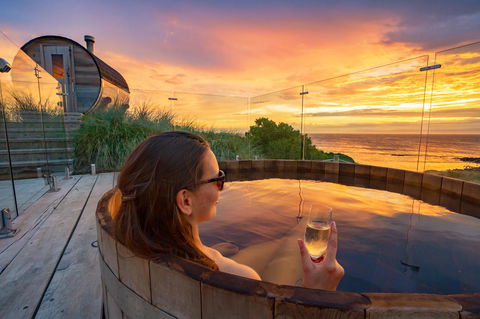 Porky Beach Retreat - King Island Escapes - SA Accommodation 1