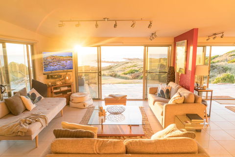 Porky Beach Retreat - King Island Escapes - SA Accommodation 18