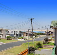 1/32 Ocean Avenue - three bedrooms three bathrooms air con boat parking  water views