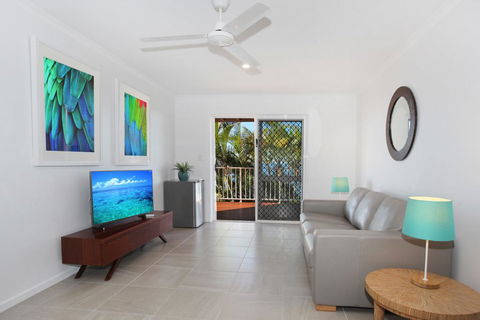 10 Mona Vista Crt, Coolum Beach, VIEWS, WiFi, Pet Friendly - SA Accommodation 1