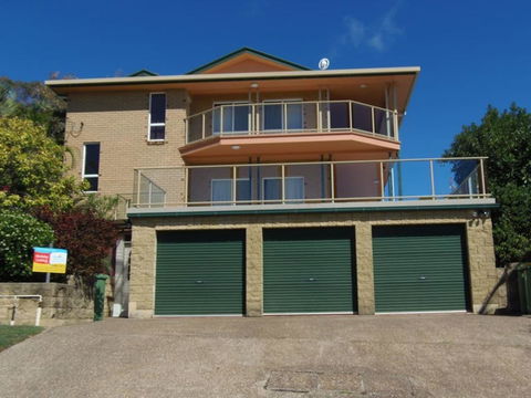100 Cooloola Drive - SA Accommodation 2