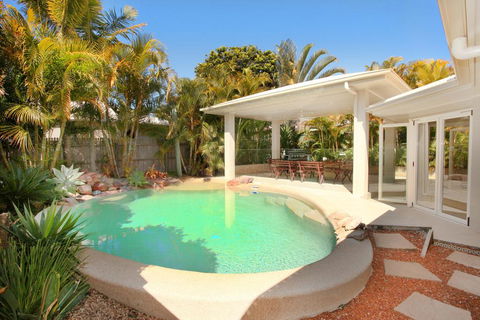 11 Dalmor Court, Coolum Beach - Pet Friendly, Linen Supplied, 500 BOND - SA Accommodation 1