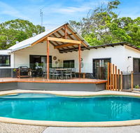 11 Naiad Court - Rainbow Shores Fantastic Family Retreat Swimming Pool 200m to beach Free Wi-Fi - SA Accommodation
