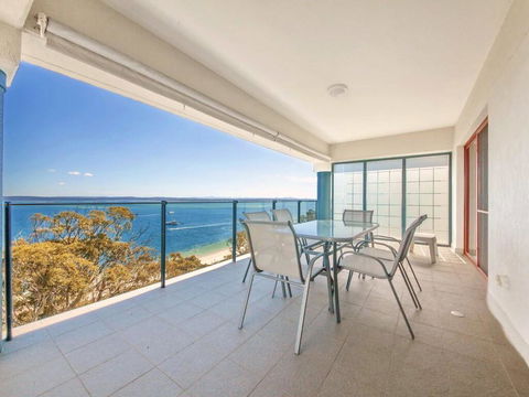 12 'Le Vogue', 16 Magnus St - Sensational Water Views, Lift, Pool & Tennis Court - SA Accommodation 0