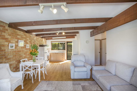 2/81 Clyde St - Villa De Golf At Mollymook - SA Accommodation 0