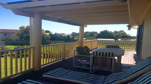 22 Broadbeach Drive - SA Accommodation 1