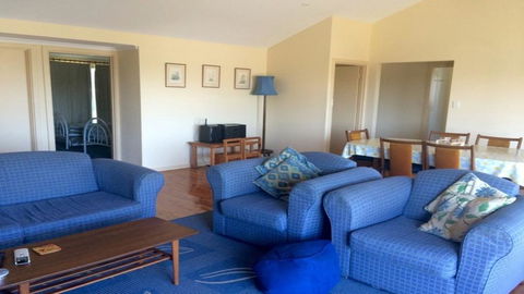 22 Broadbeach Drive - SA Accommodation 3