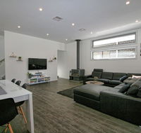 43B Twynam Street - The Falls on Twynam - SA Accommodation